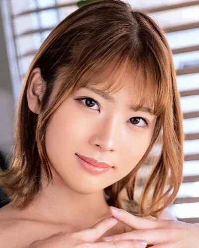 Kana Hiiragi