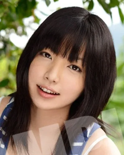 Airi Minami (2012)