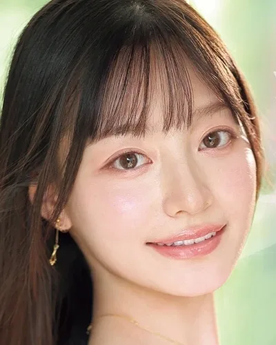Kana Tamura