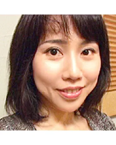 Shino Ozawa
