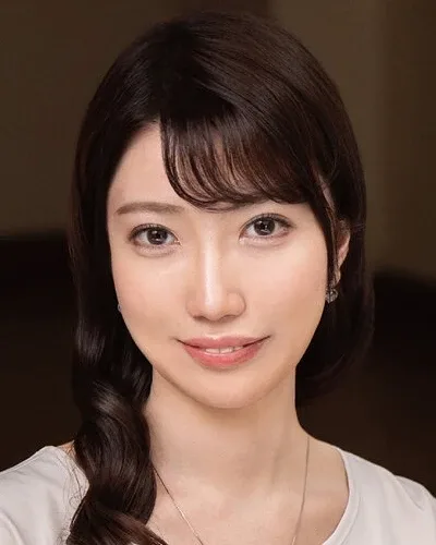 Eri Hazuki
